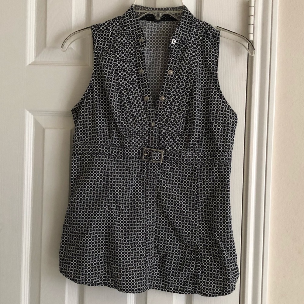 Express Design Studio sleeveless blouse